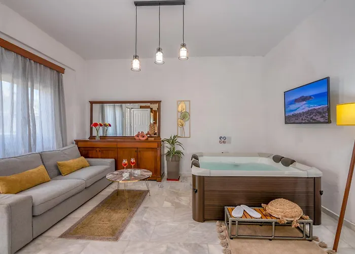 Achilleas Deluxe Αpartment -Pet Friendly-Parking-Mountain View