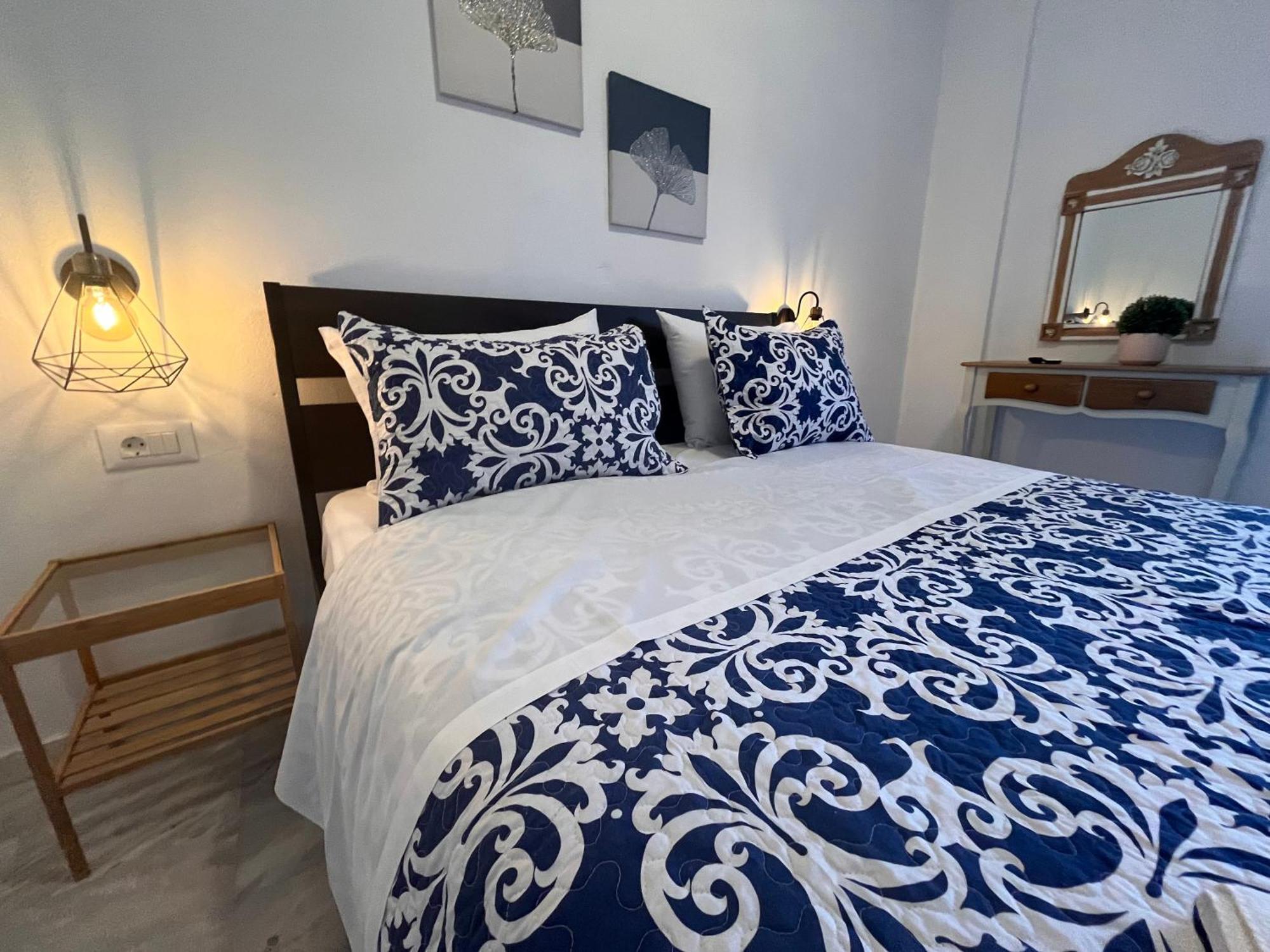 Achilleas Deluxe αpartment -pet Friendly-parking-mountain View Hébergement de vacances