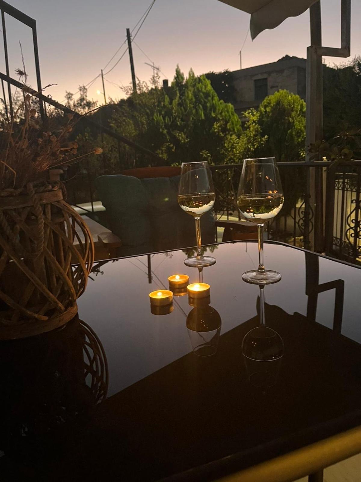 Achilleas Deluxe αpartment -pet Friendly-parking-mountain View Hébergement de vacances *
