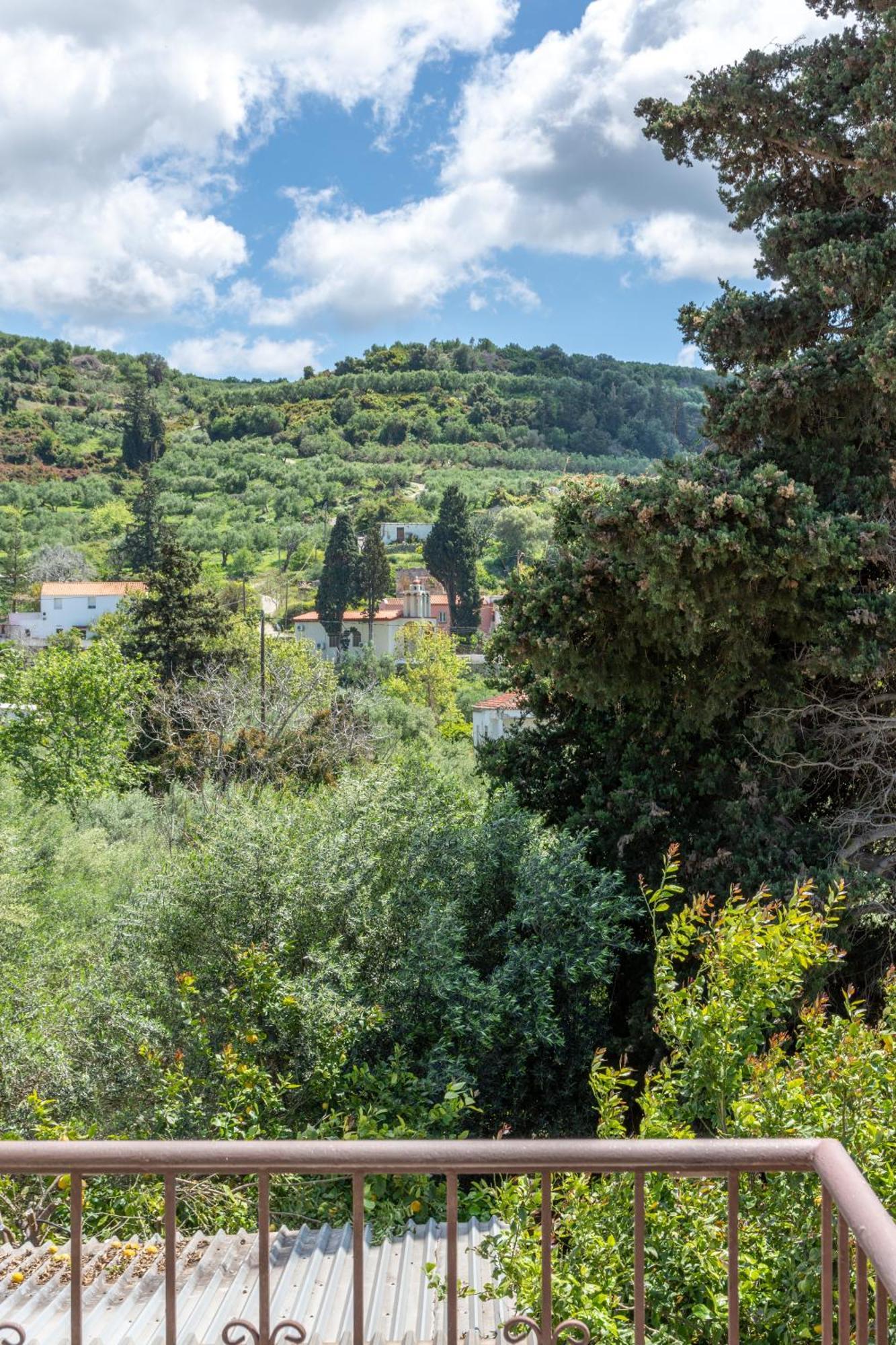 Achilleas Deluxe αpartment -pet Friendly-parking-mountain View Kotsianá