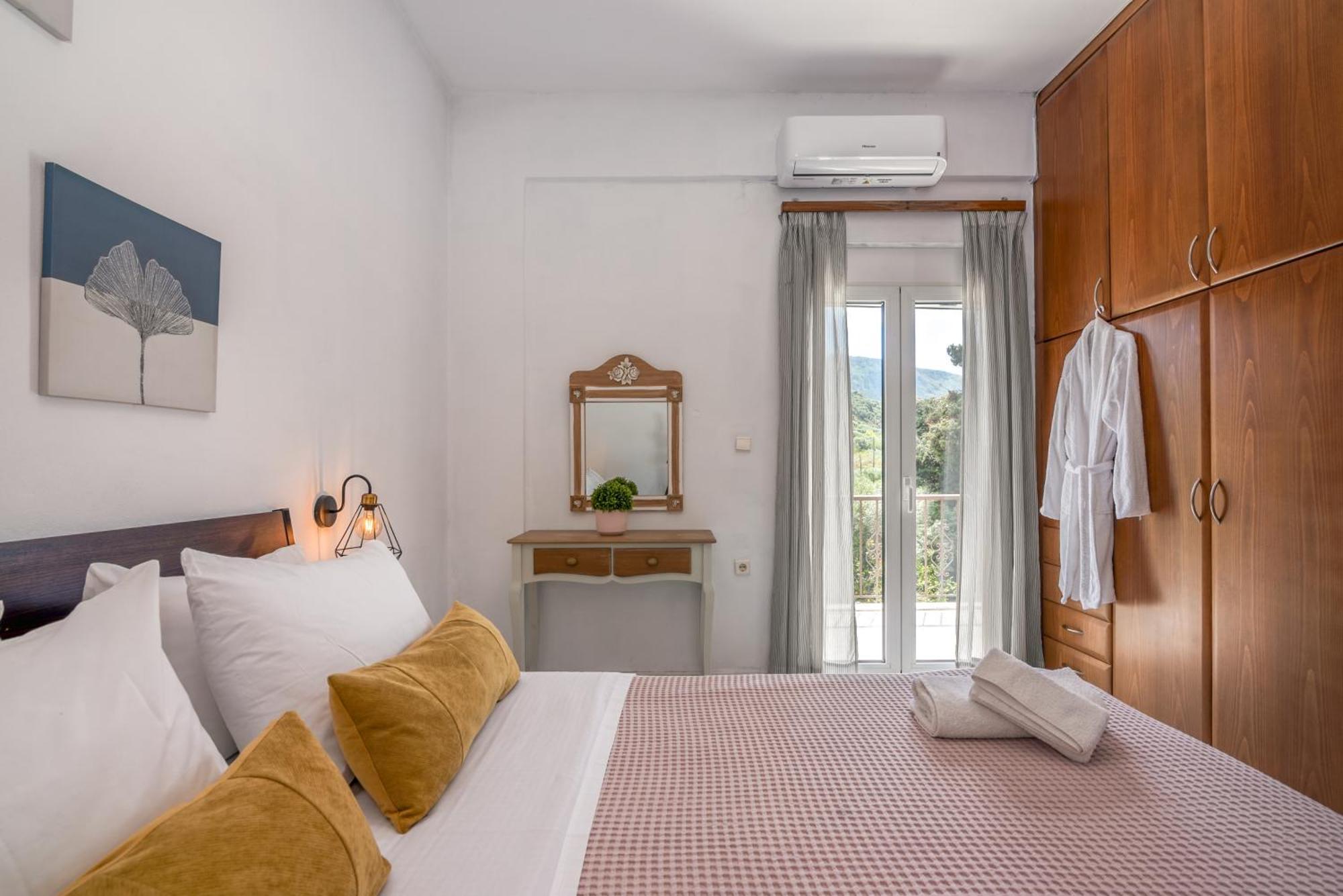 Achilleas Deluxe αpartment -pet Friendly-parking-mountain View Kotsianá